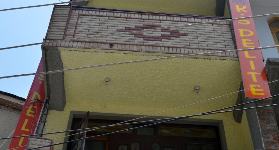 Hotel K S Delite, Srinagar 1